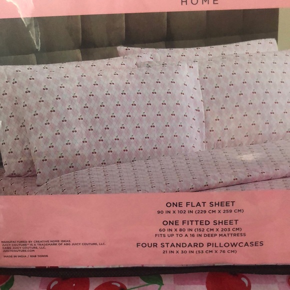 NWT Juicy Couture Queen Size Pink Checkered Background w/ Red Cherries - Picture 4 of 5